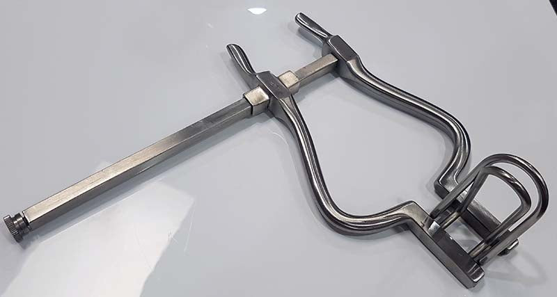 Gosset Retractors - Intense Sensations for Extreme Intimacy Dental and Clinical