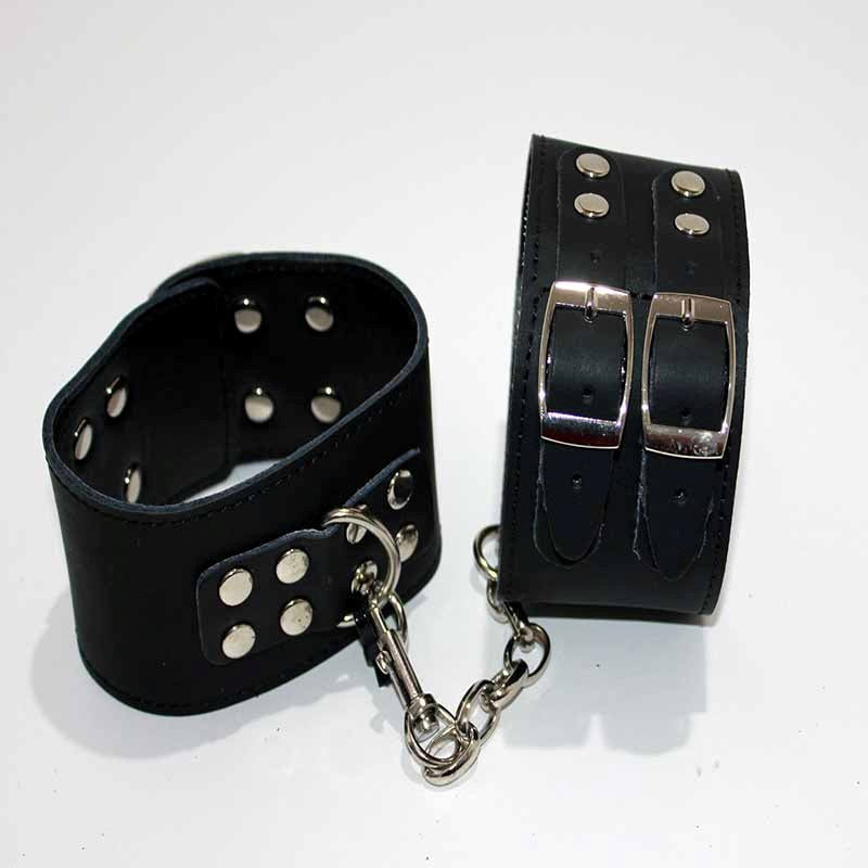 Lilylush Leather Wrist/Ankle Restraints Studs Cuffs and Restraints