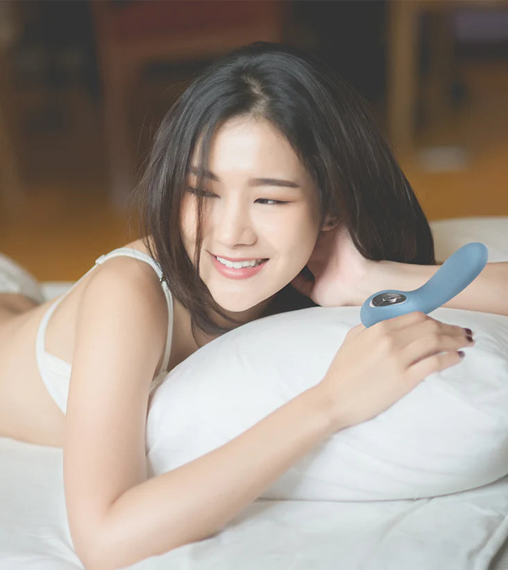 Fleshlight Herspot Jasmine Bloom Rechargeable G Spot Palm Vibrator G-Spot Vibrators