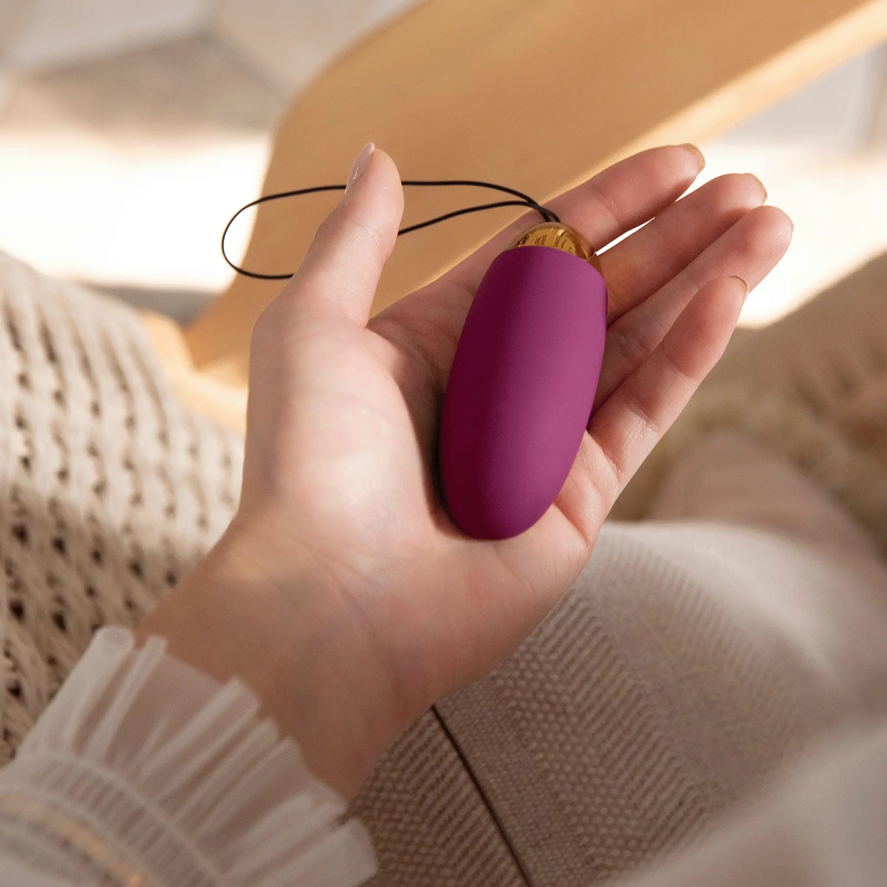 Svakom Elva Remote Controlled Bullet Vibrator Love Eggs and Kegel Exercisers