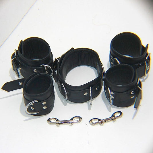 The Specialist Leather Bondage Set