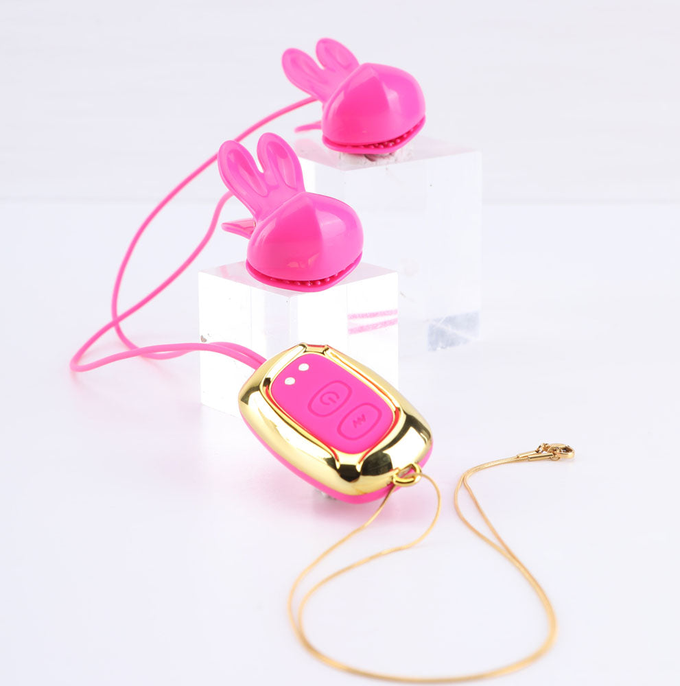 Maia MOLLI Rechargeable Vibrating Nipple Clamps & Necklace Pink Nipple and Clit Clamps
