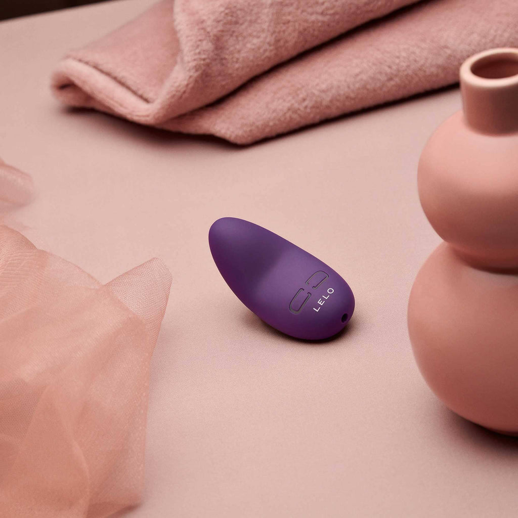 Lelo Lily 3 Clitoral Orgasm Persona Massager G-Spot Vibrators