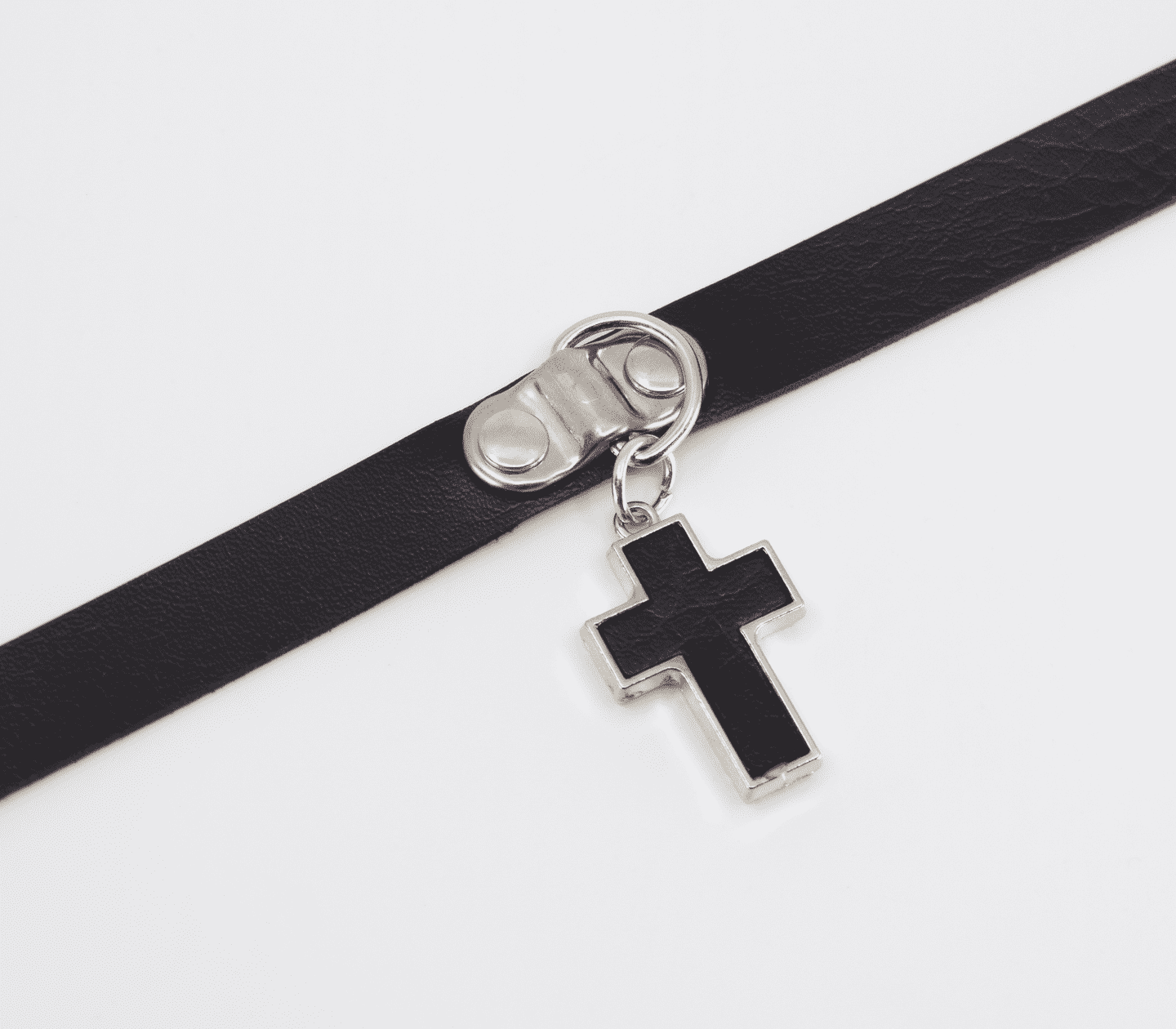 Love In Leather Cross Pendant Faux Leather Choke Collars and Leads