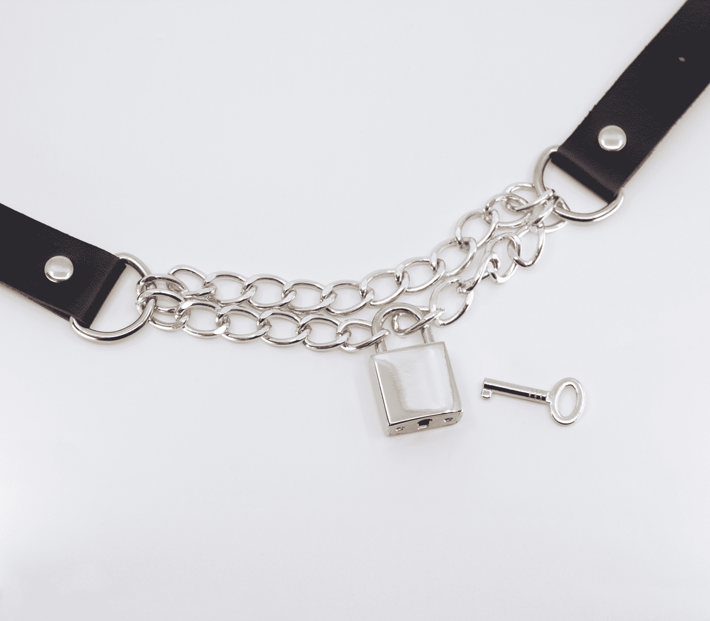 Love In Leather Chain Padlock Faux Leather Choker Collars and Leads