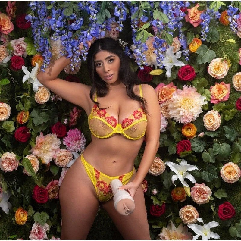 Fleshlight Girls Violet Myers Ahegao Realistic Butt Stroker Realistic Butts And Vaginas