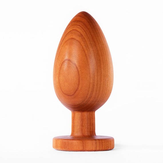 Butt plug made with wood