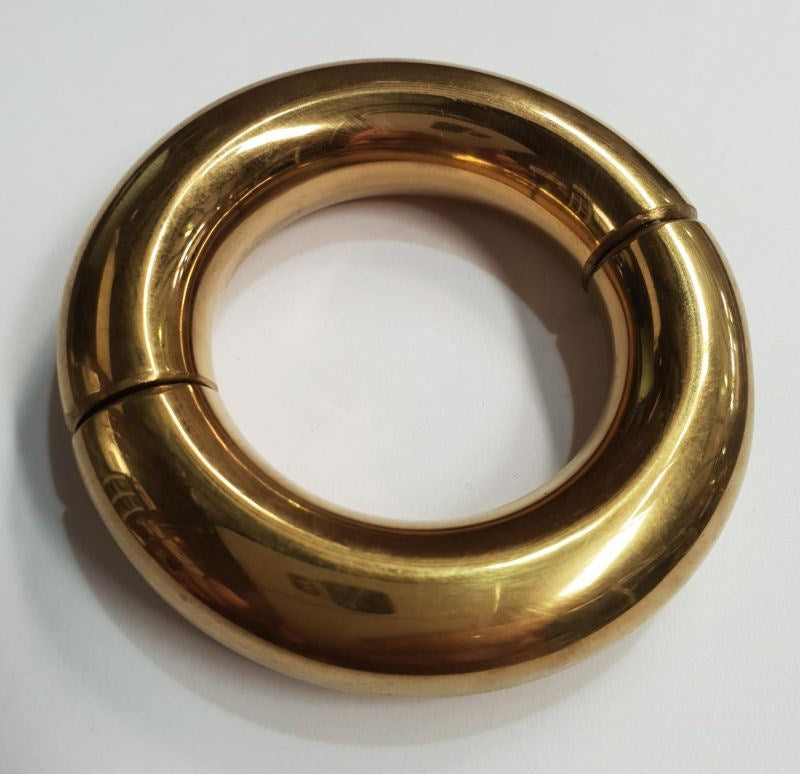 Oval Ball Metal Stretcher Gold Ball and Cock Toys