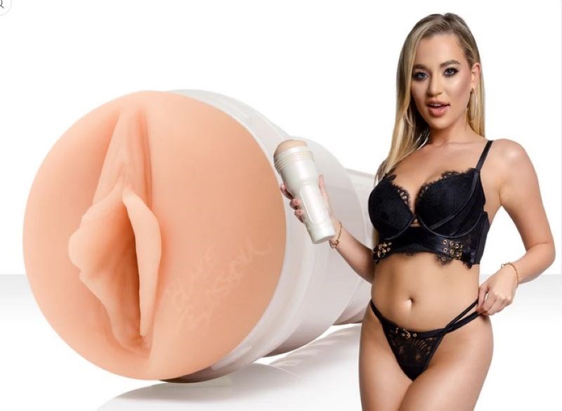 Fleshlight Girls Blake Blossom Bombshell Realistic Butts And Vaginas