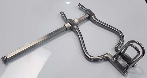 Gosset Retractors - Intense Sensations for Extreme Intimacy - Dental and Clinical