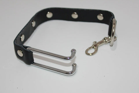 KinkyTime Metal Nose Hooks on Connectable Leather Lead - Cuffs and Restraints