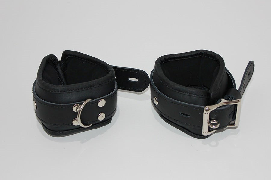 Leather Bondage Wrist/Ankle Restraints Cuffs and Restraints