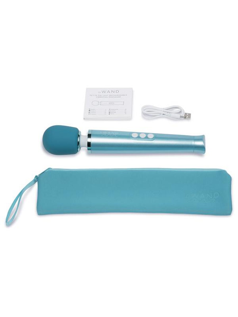 Le Wand Dive Submersible Rechargeable Vibrating Body Wand Massager Body Wands