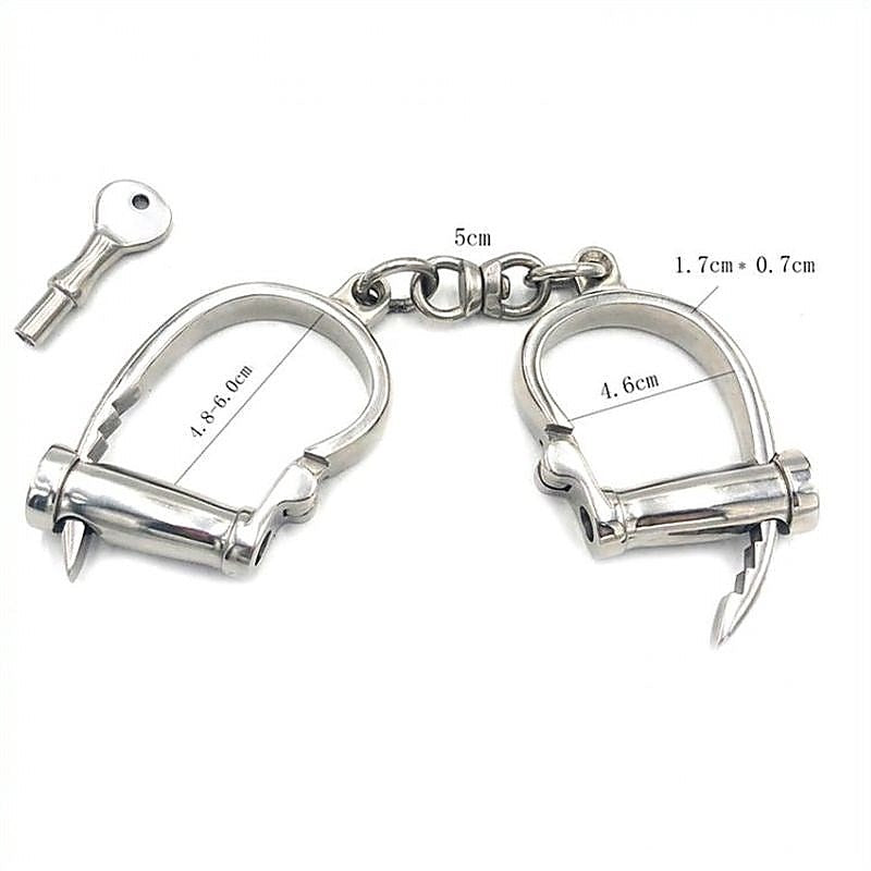 Professional-Grade Horseshoe Cuffs by BDStyle - Collars and Leads