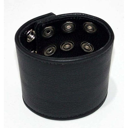 Restrained & Elegant Leather Wrist Band