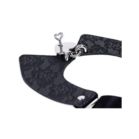 Sportsheets Sex and Mischief Heartbound Lace Day Collar - Collars and Leads