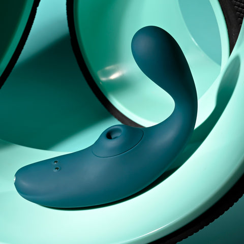 Playboy Pleasure CHARMER Clitoral Suction Vibrator - Clit Ticklers and Pulsators