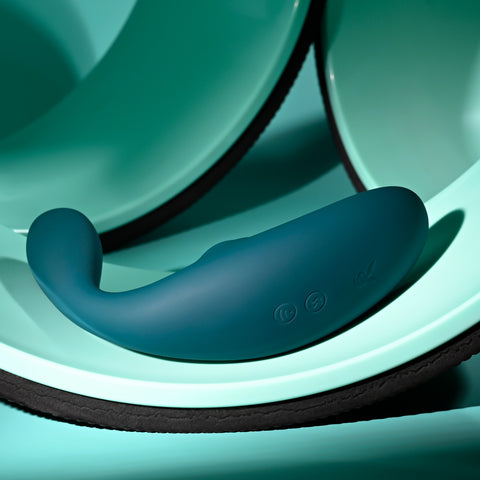 Playboy Pleasure CHARMER Clitoral Suction Vibrator - Clit Ticklers and Pulsators