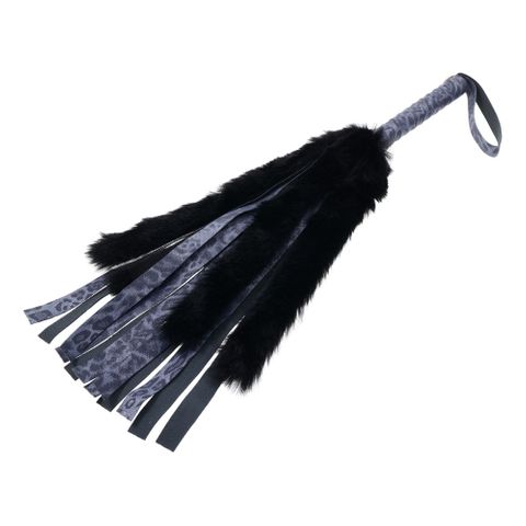 Sportsheets Sex & Mischief Cougar Faux Fur Flogger Whip Navy Blue / Black Whips And Crops