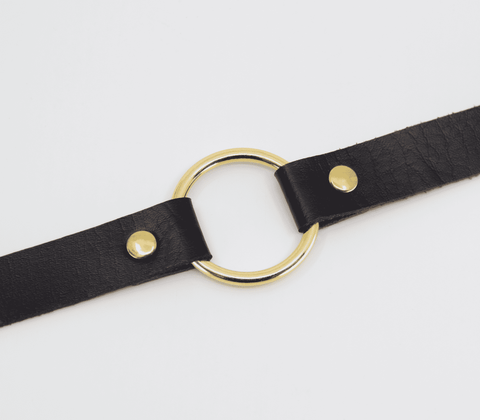 Love In Leather O-Ring Faux Leather BDSM Choker - Collars and Leads