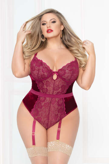 Seven Til Midnight Smooth Like Velvet Womens Teddy - Teddies and Bodysuits