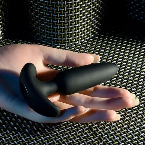 Selopa BLACK BEAUTY USB Rechargeable Vibrating Butt Plug With Wireless Remote Black - Butt Plugs