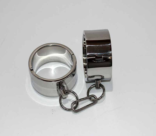 Steel Lust Cuffs with Chain Cuffs And Restraints